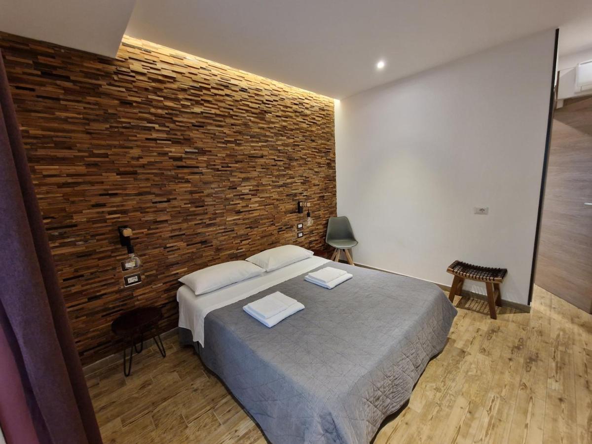 Arya Cagliari Hotel Bagian luar foto
