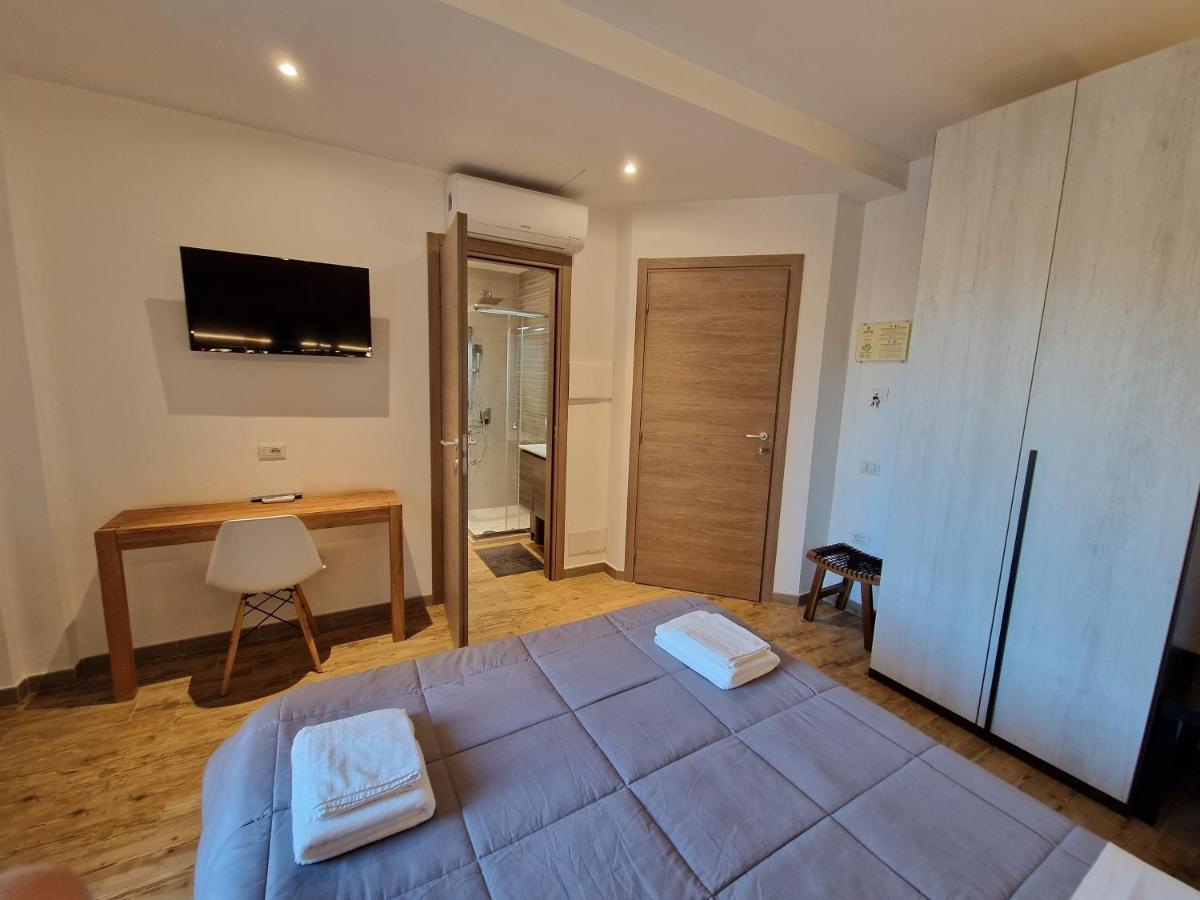 Arya Cagliari Hotel Bagian luar foto