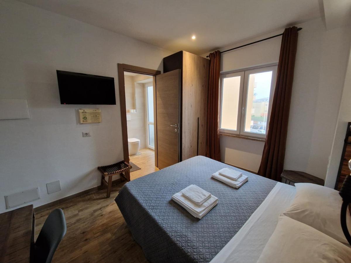 Arya Cagliari Hotel Bagian luar foto