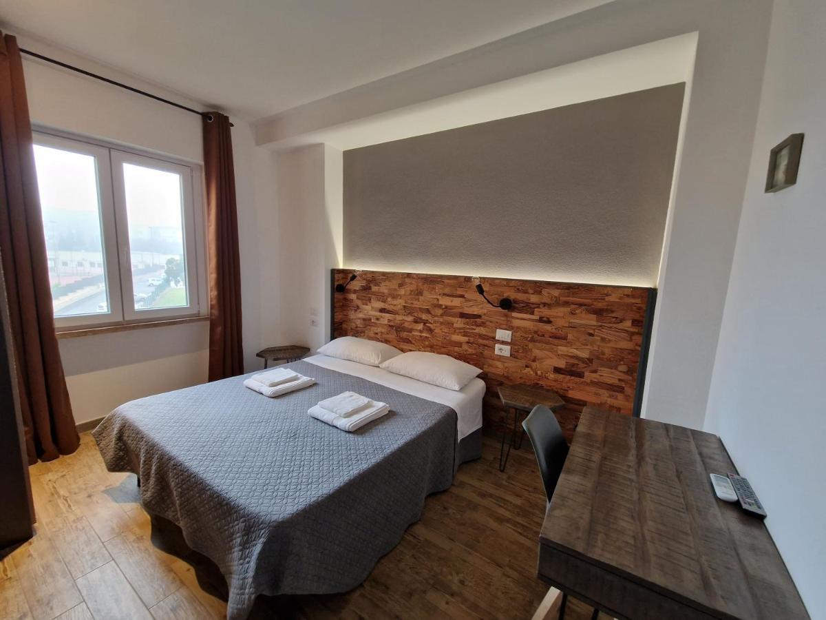Arya Cagliari Hotel Bagian luar foto
