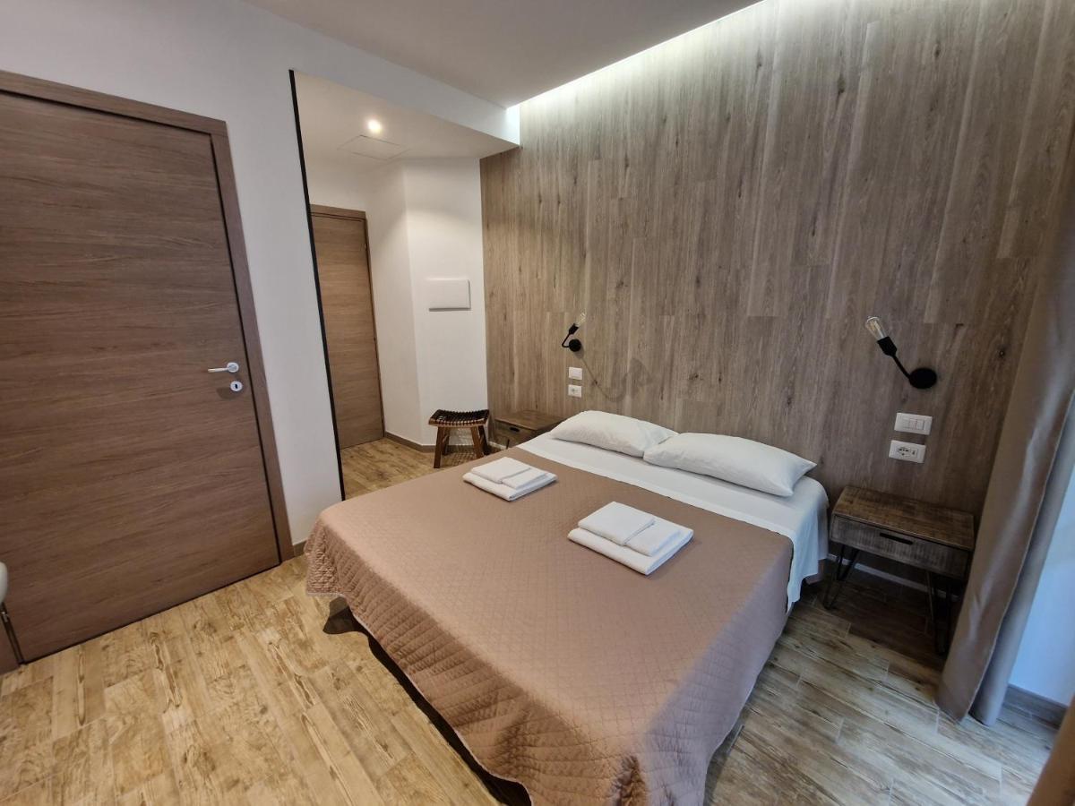 Arya Cagliari Hotel Bagian luar foto