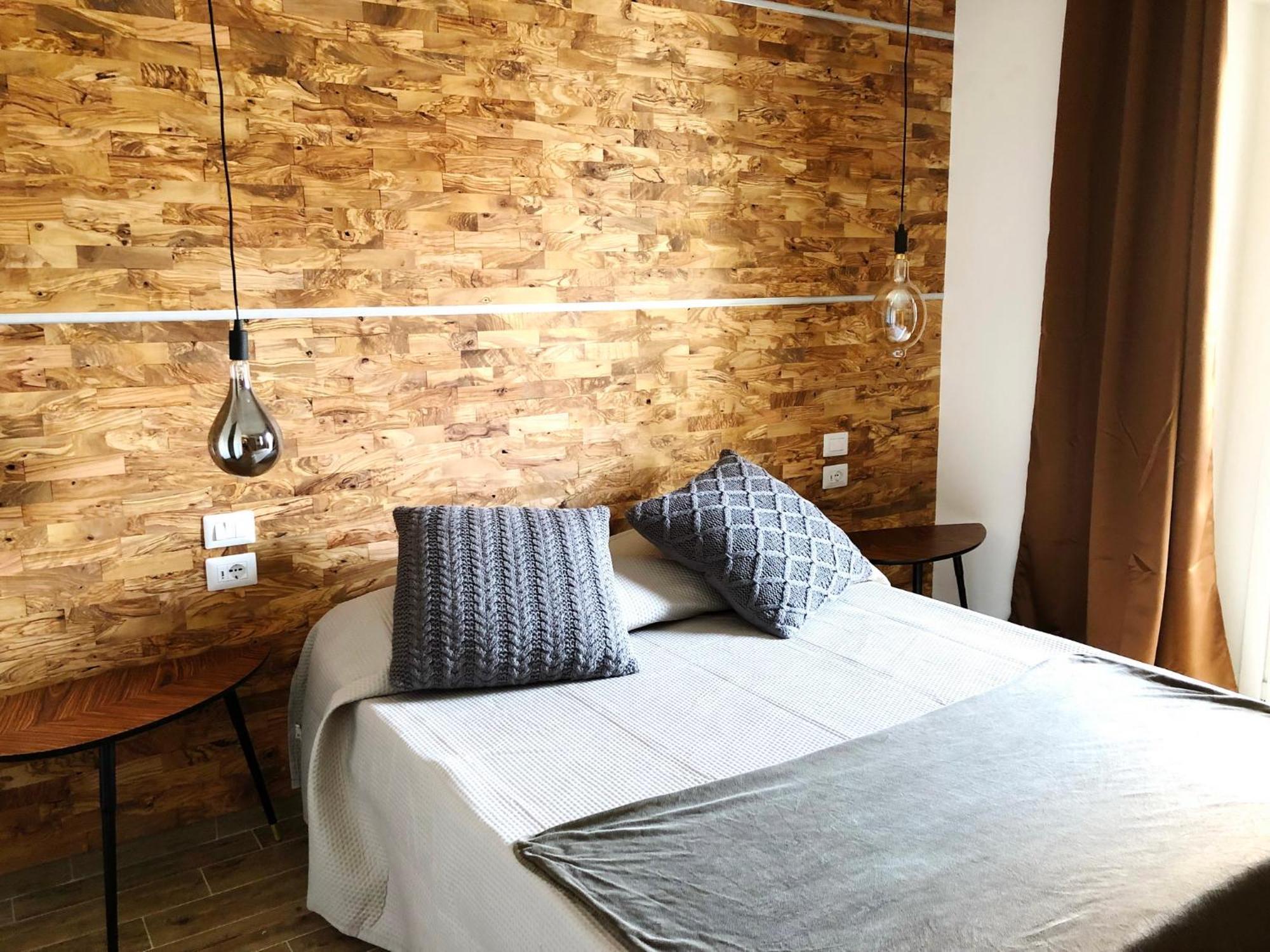 Arya Cagliari Hotel Bagian luar foto