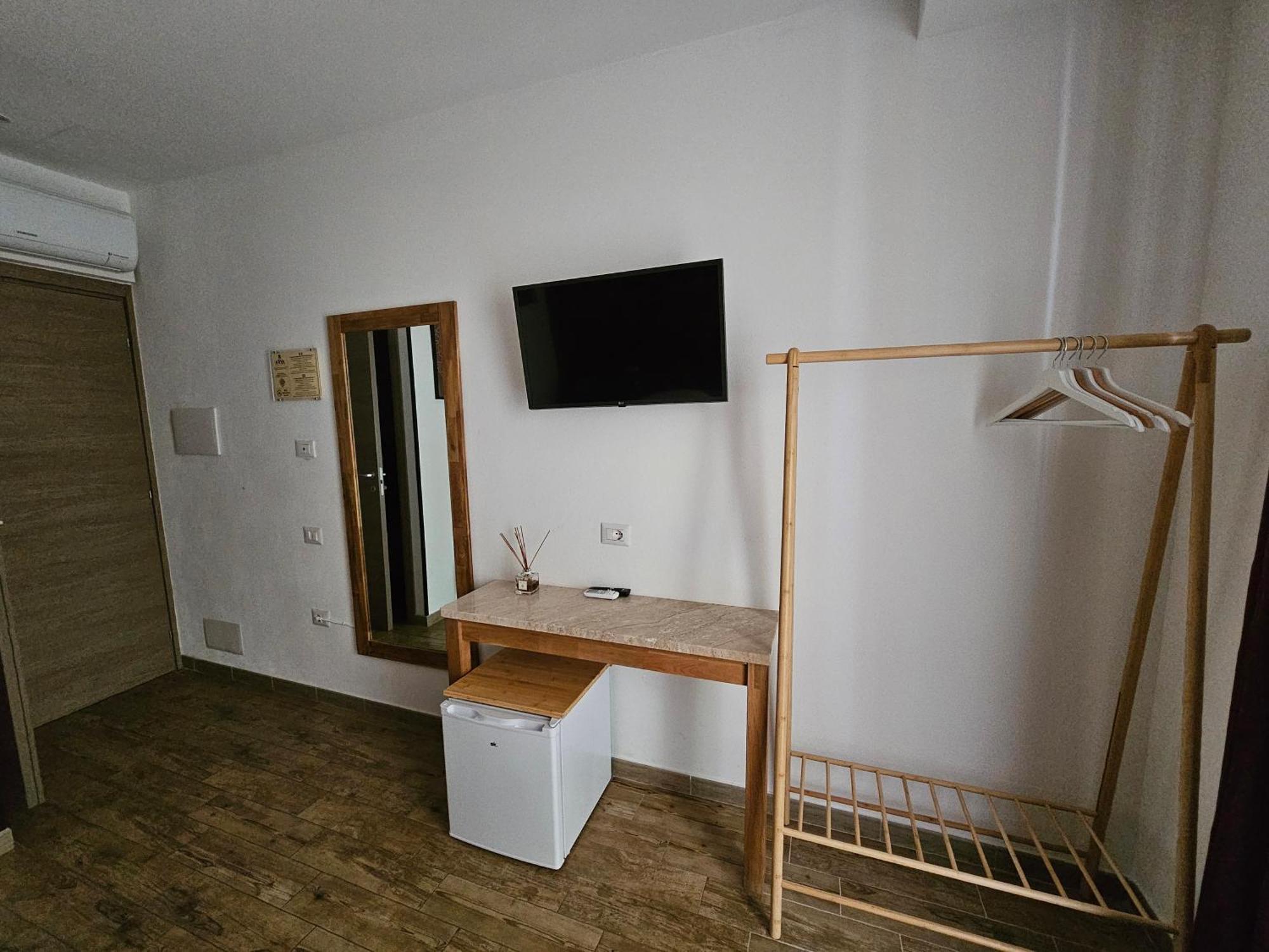 Arya Cagliari Hotel Bagian luar foto
