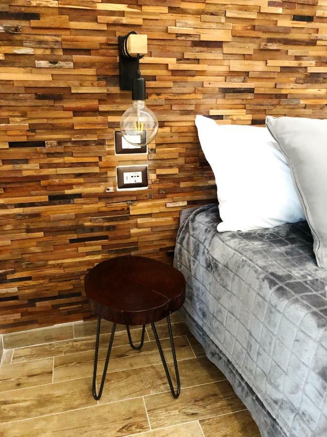 Arya Cagliari Hotel Bagian luar foto