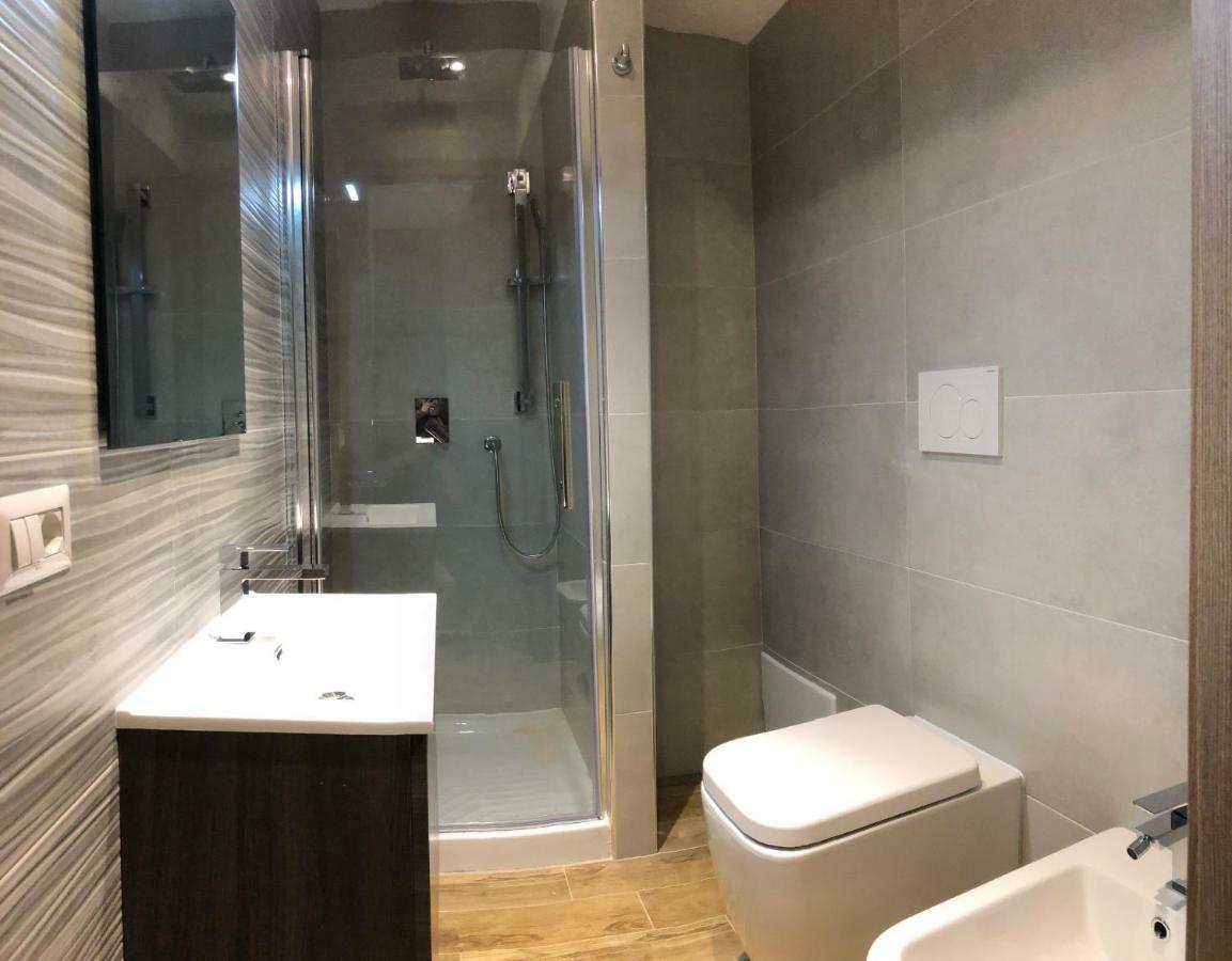 Arya Cagliari Hotel Bagian luar foto