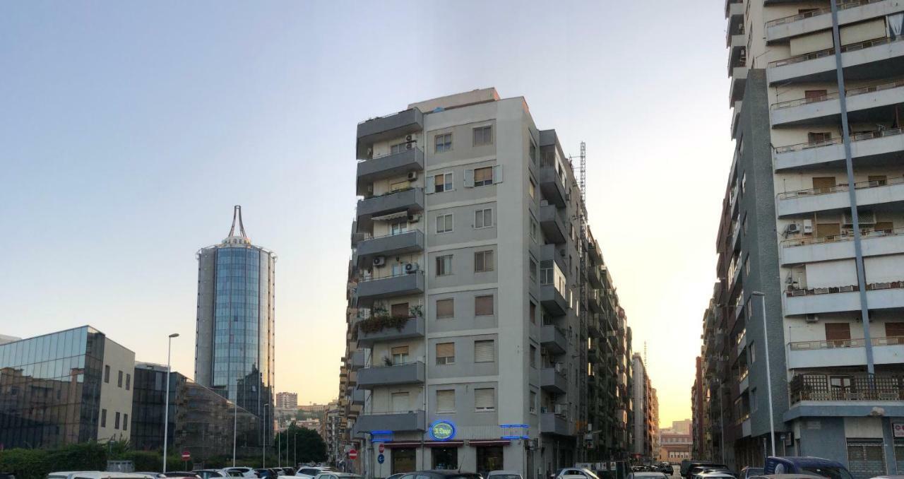 Arya Cagliari Hotel Bagian luar foto