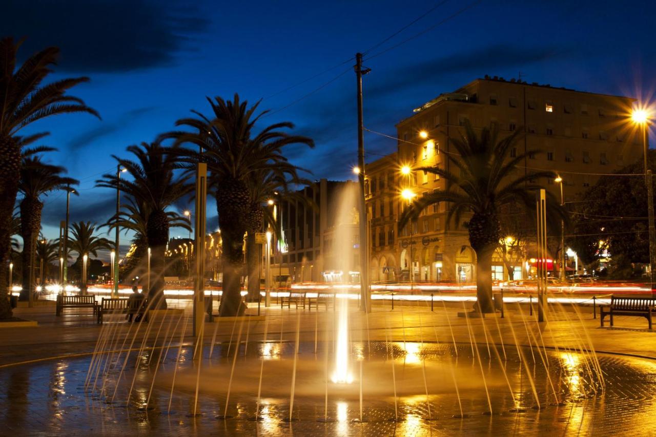 Arya Cagliari Hotel Bagian luar foto